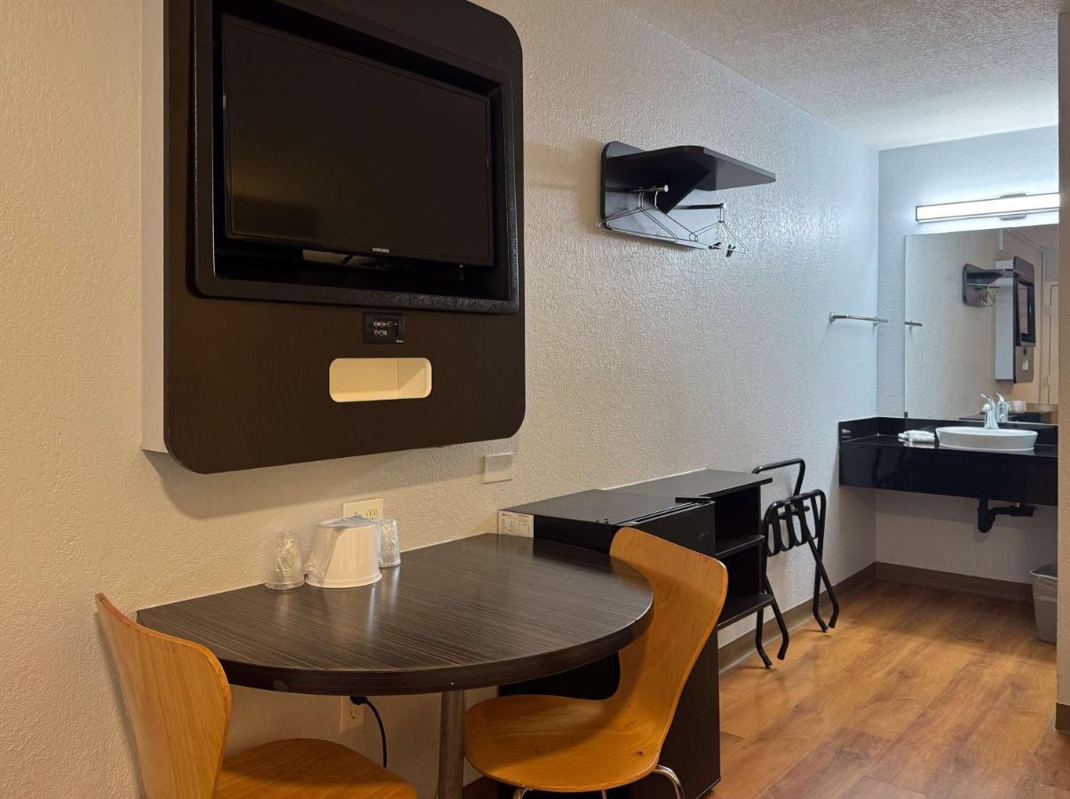 Motel 6-Simi Valley, Ca Bagian luar foto